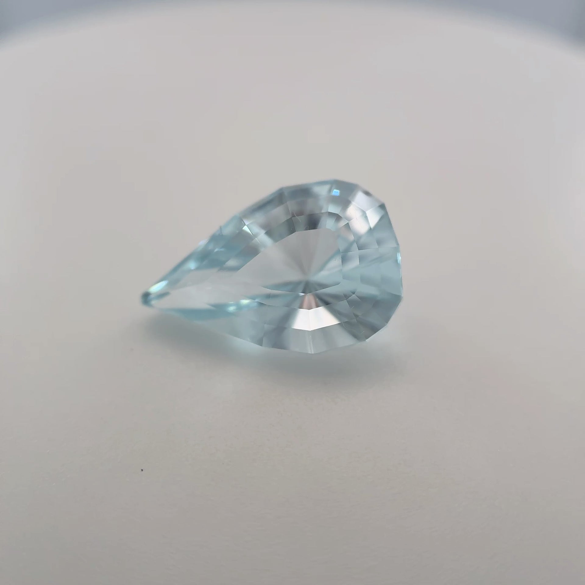 Aquamarine, Precision Cut, 4.00ct