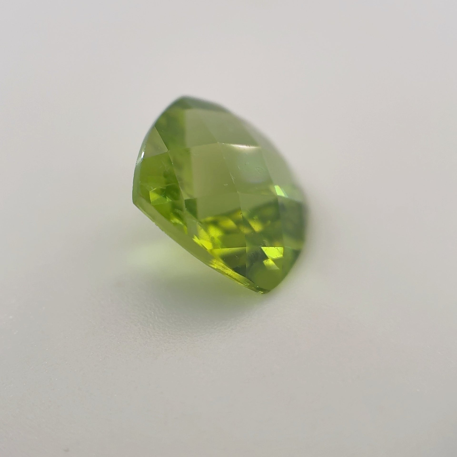Peridot, Cushion Cut, 3ct.