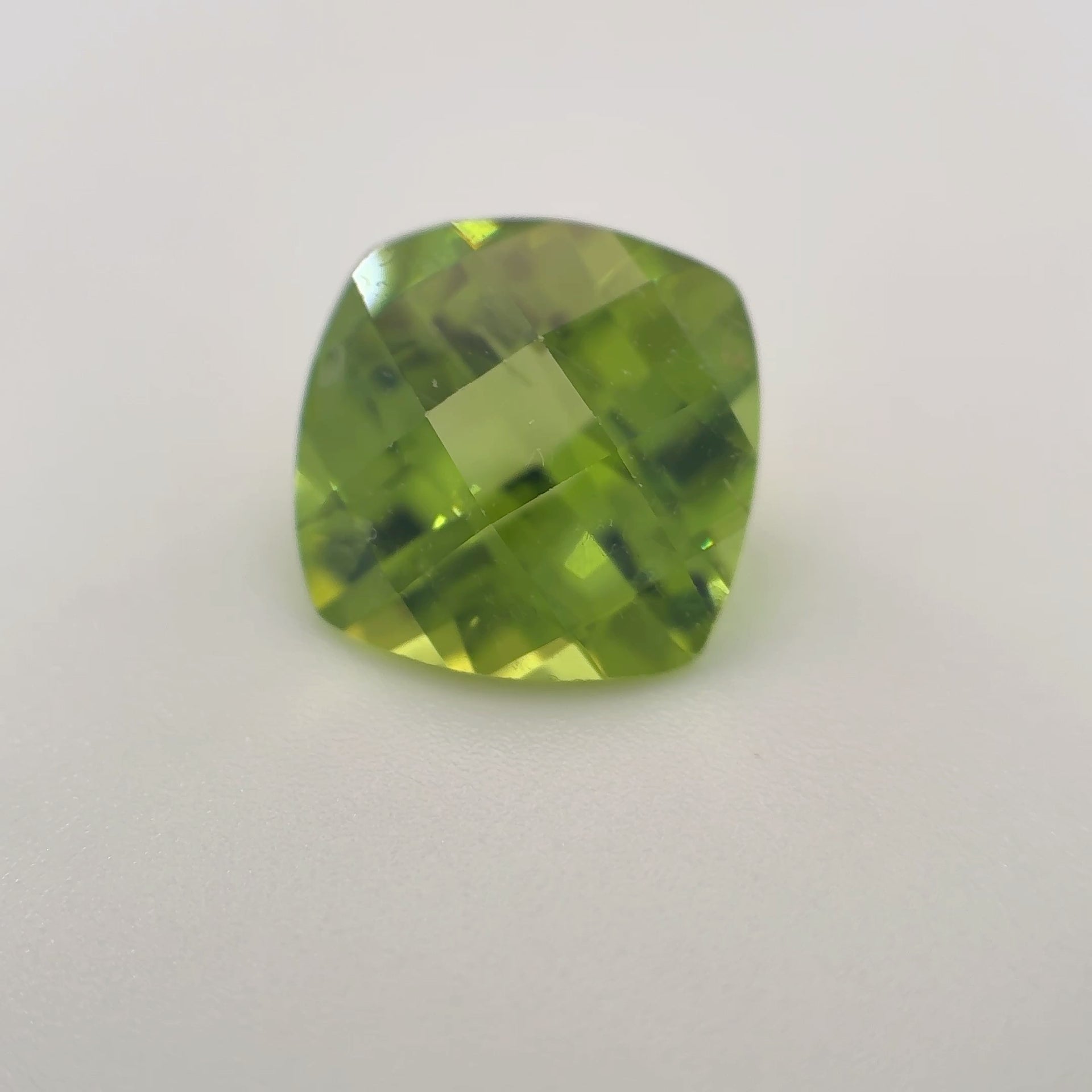 Peridot, Cushion Cut, 3ct.