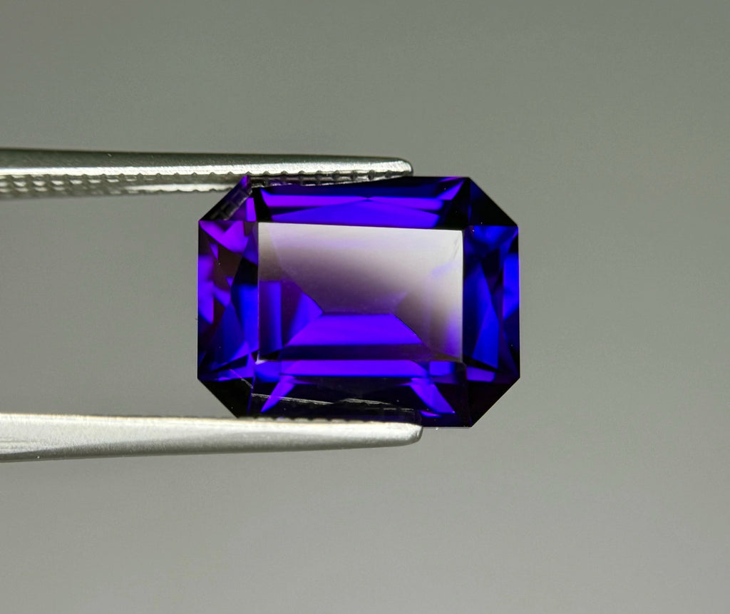 Siberian Amethyst, Precision Cut, 3.98ct