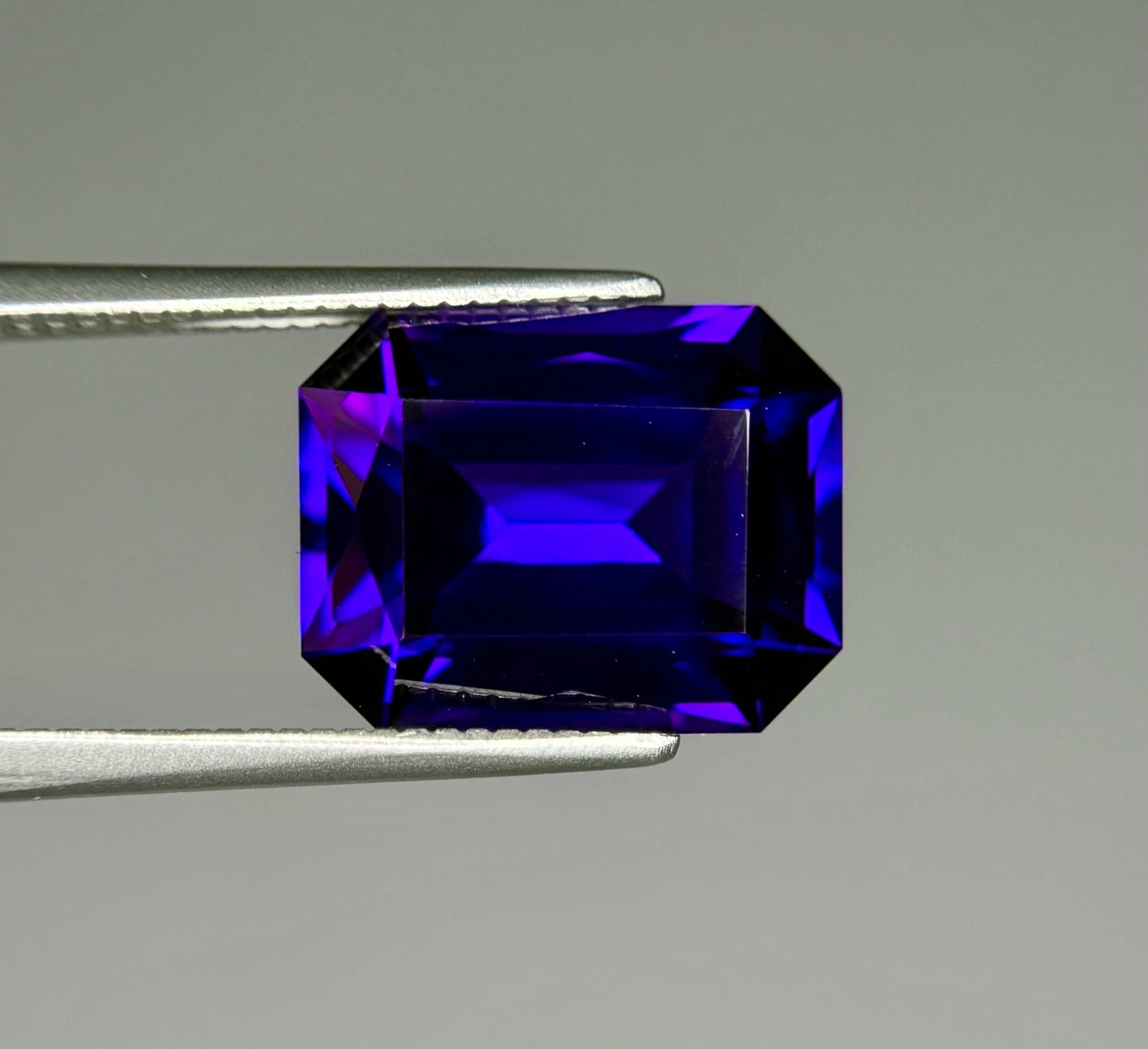 Siberian Amethyst, Precision Cut, 3.98ct