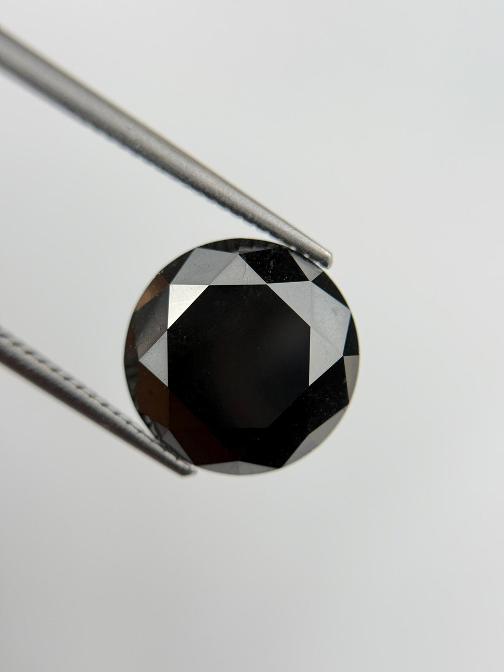 Black Diamond, Round Brilliant, 2.10ct