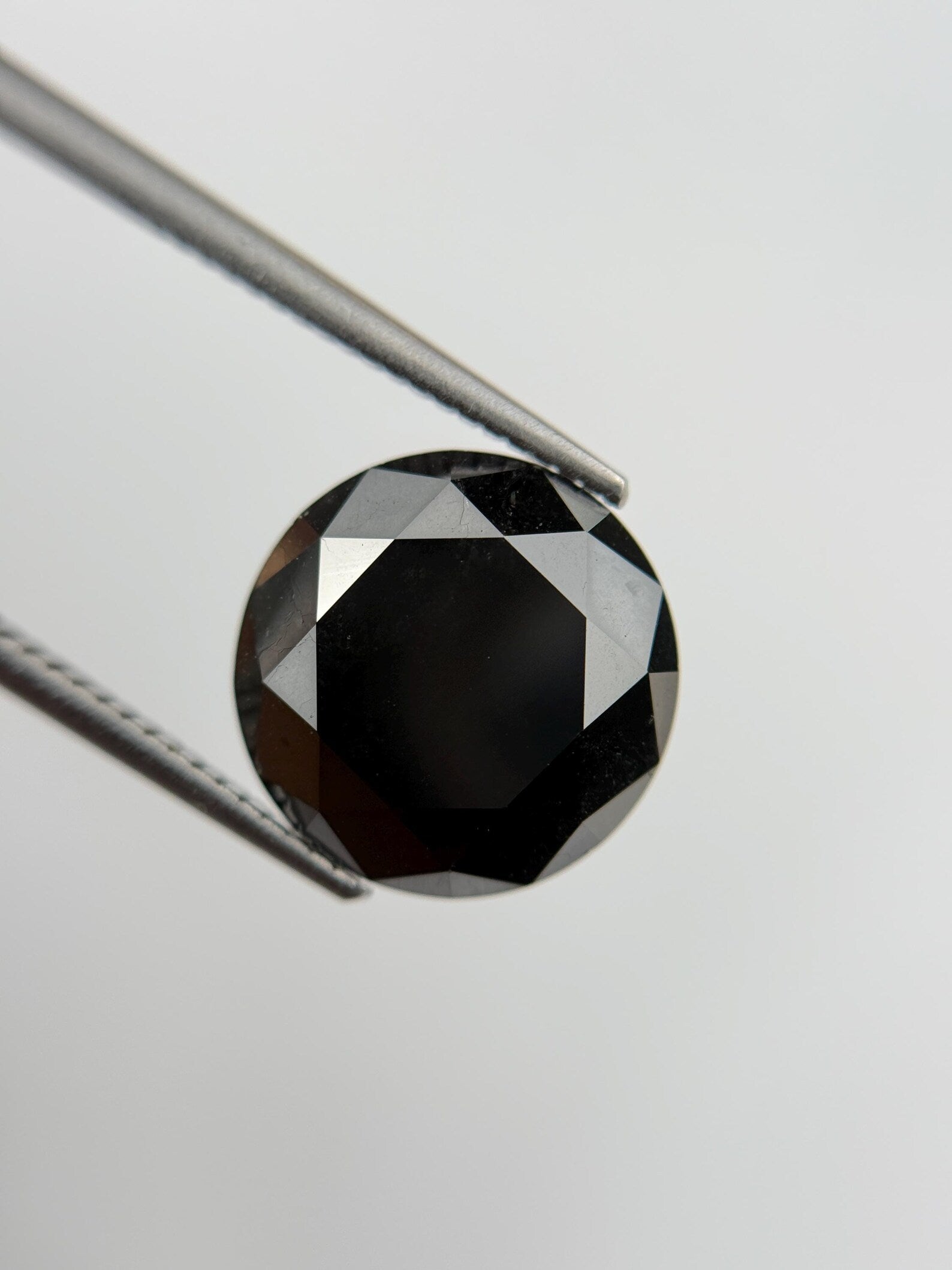 Black Diamond, Round Brilliant, 2.10ct