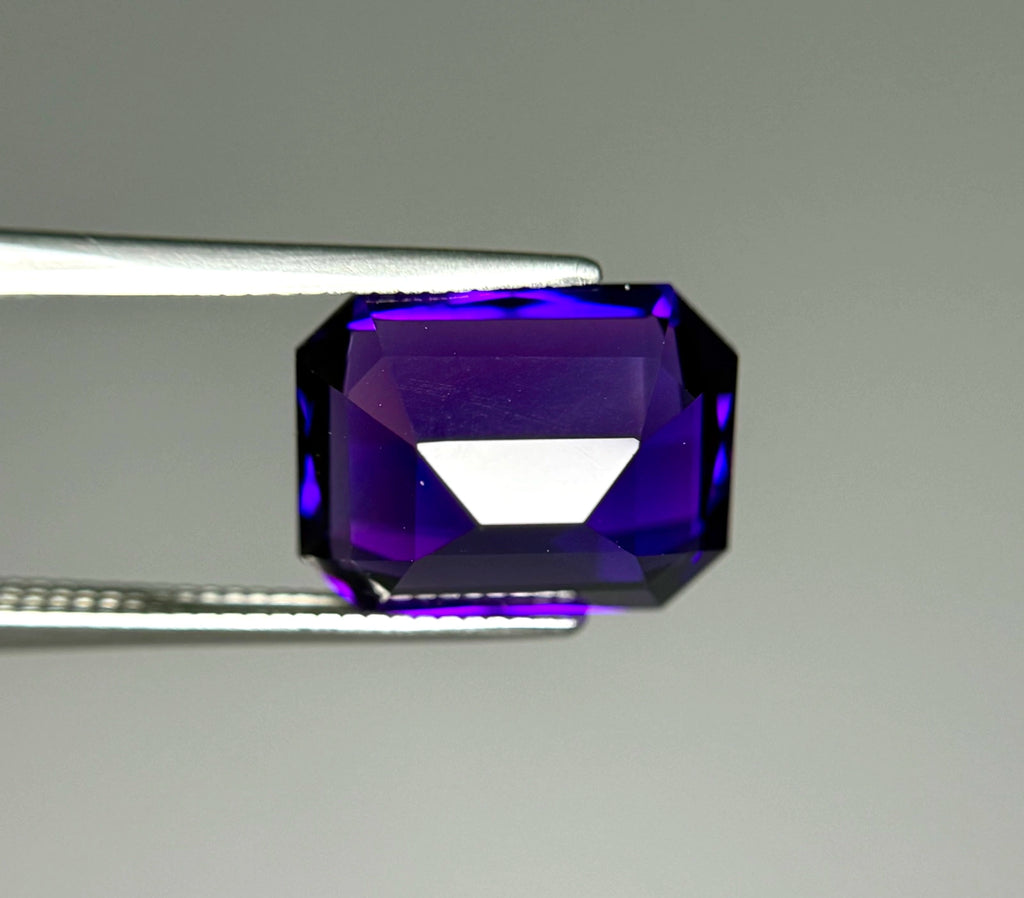 Siberian Amethyst, Precision Cut, 3.98ct