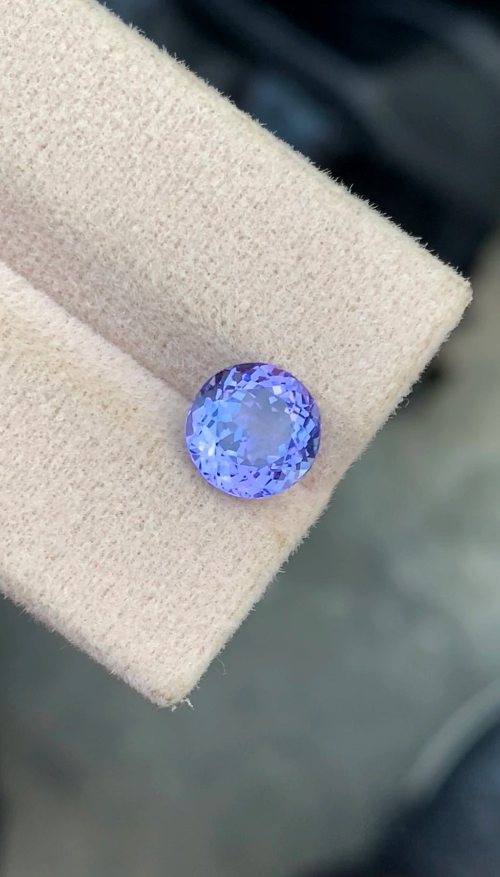 Multi-Color Tanzanite, 2.37ct