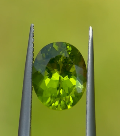 Peridot, Oval Cut, 3ct.